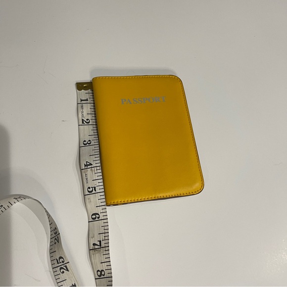 Vera Bradley Golden Yellow Vegan Leather Passport Cover - Picture 5 of 6